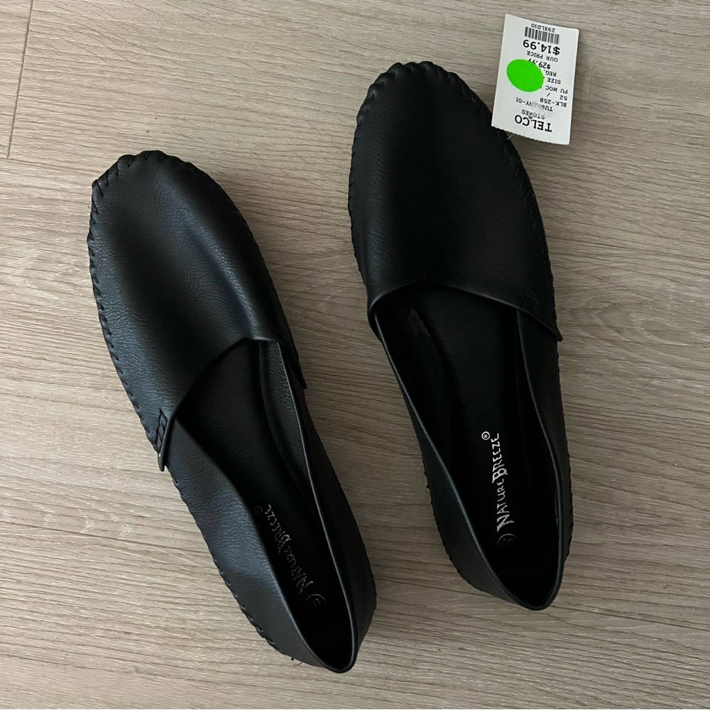 NWT black flats